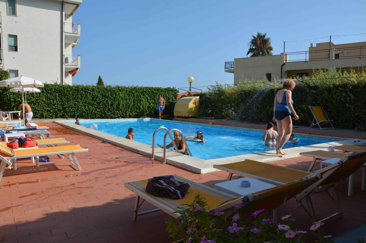 פייטרה ליגורה Residence Mare Verde מראה חיצוני תמונה